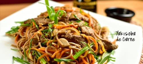 YARISOBA CON CARNE